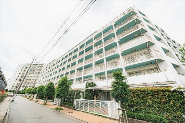 外観　2003年11月築　総戸数145戸