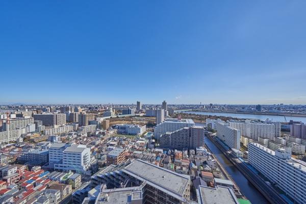 北側バルコニーからは東京スカイツリーを含む眺望がたのしめます。