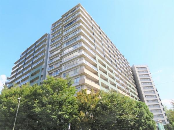 聖蹟桜ヶ丘駅より徒歩11分　駅周辺には商業施設も多く、生活環境の整った立地です
