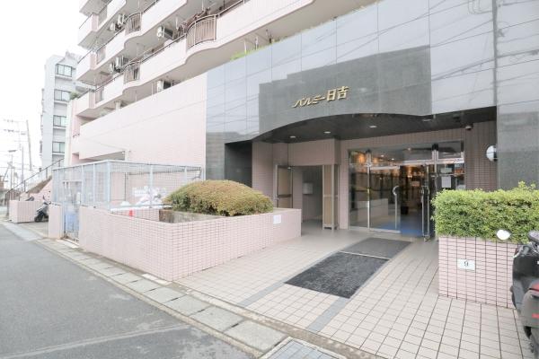 マンションエントランス