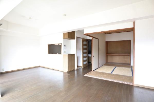 マンションエントランス