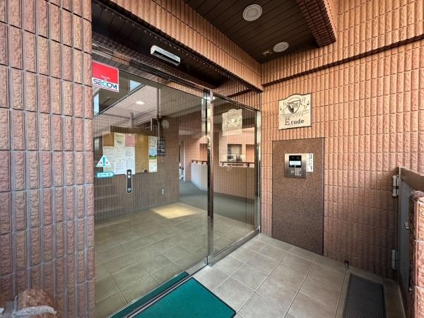 オートロックで防犯面に配慮