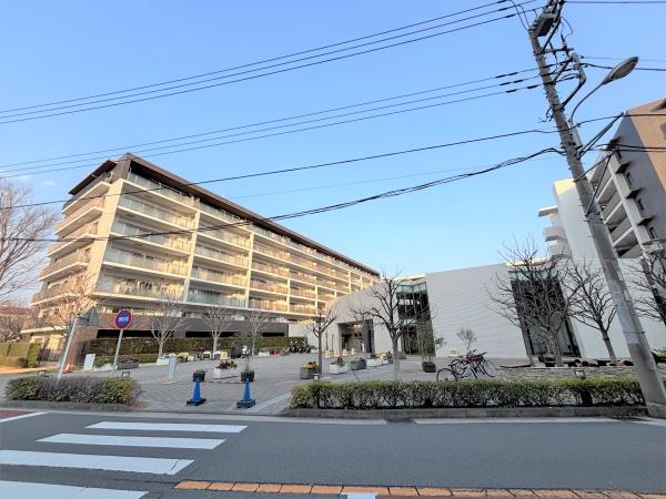 自然豊かな環境に立地する大規模マンション