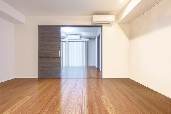 洋室の引き戸解放により間取り変更可能です。（CG で作成したリフォームイメージです）