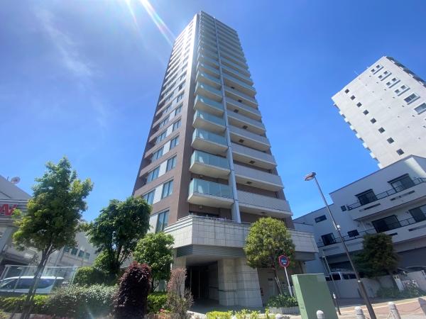 地上19階建て総戸数72邸のタワーレジデンス