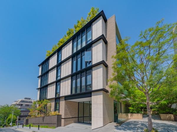 2019年8月築、総戸数89戸、7階建て5階部分の3LDK