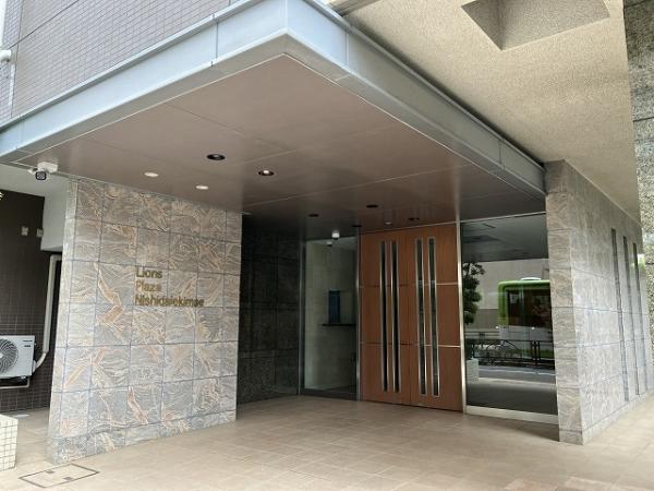 エントランス前