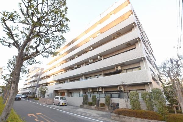 東京メトロ東西線「西葛西」駅徒歩8分。
