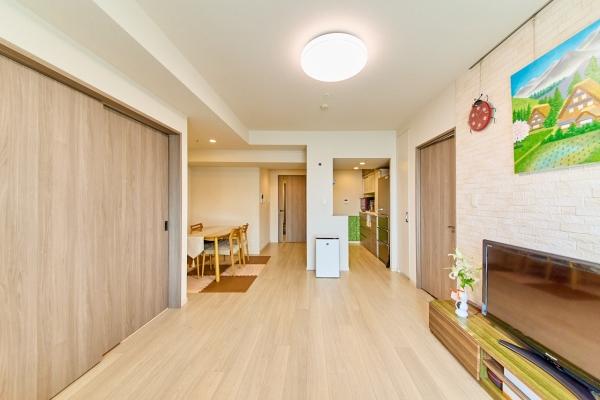 リビングダイニングには湿度を調整し、結露を軽減するエコカラット付き