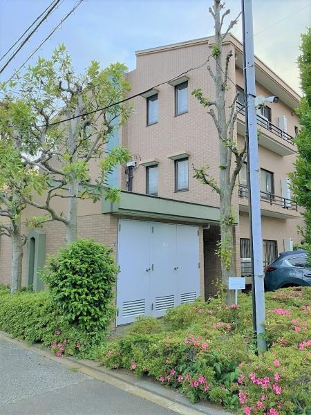 外観写真　お部屋は９６．１２平米の４LDKです