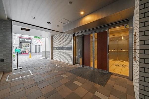 ゆとりあるエントランスアプローチ