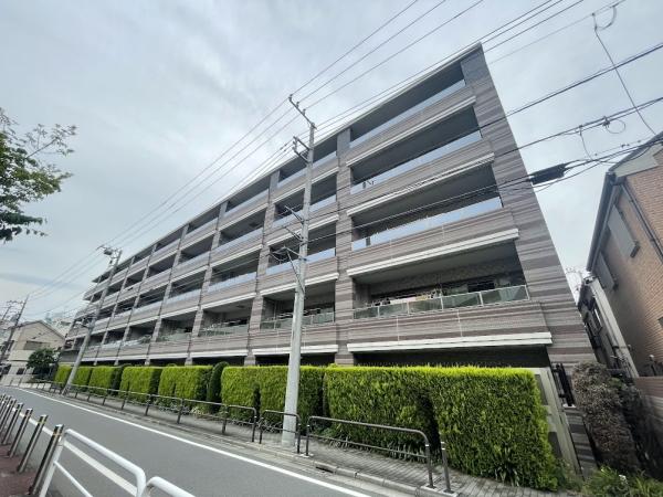 2010年8月竣工　総戸数70戸