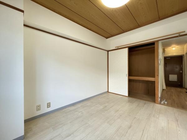 洋室1　南西向きのお部屋です
