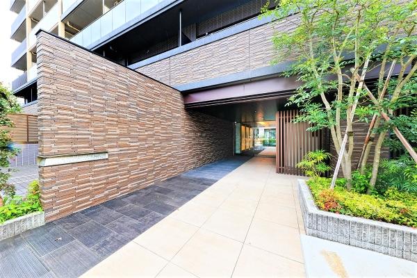 植栽も多く、自然が感じられる立地