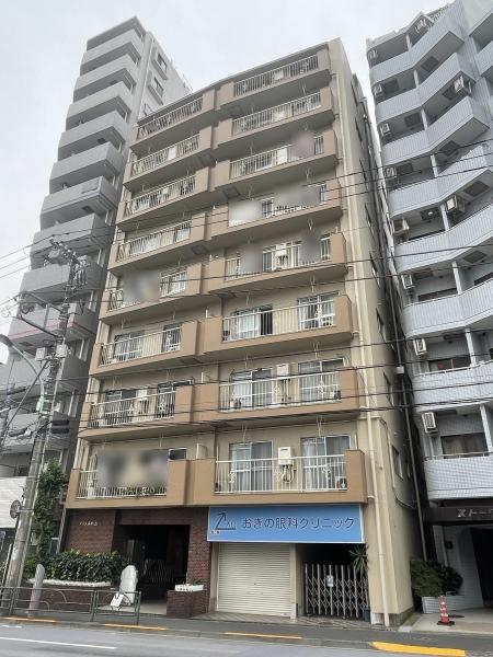 不忍通り側からのマンション外観です