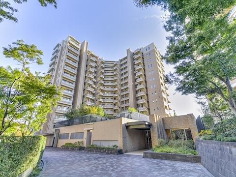 総戸数878戸の大規模庭園邸宅街