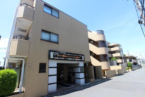４階建て