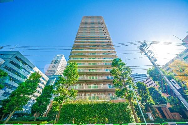 地上階層28階の大規模タワーマンションです。
