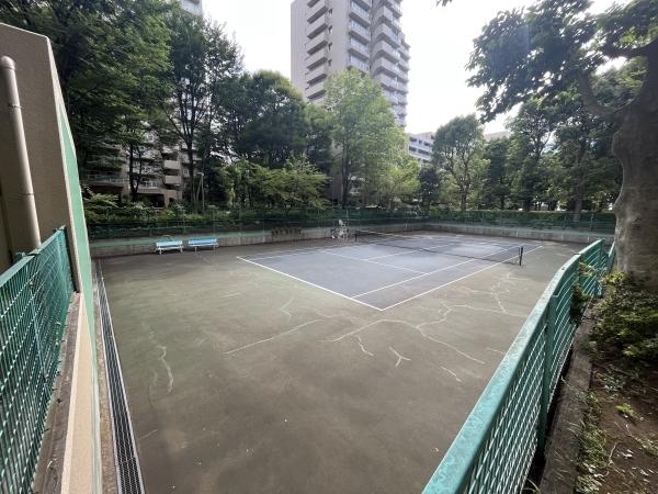 エントランス前