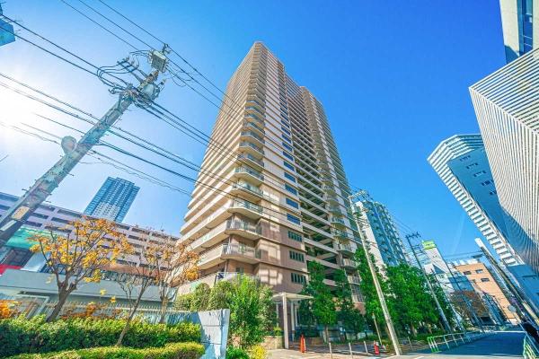 地上階層２８階の大規模タワーマンションです。