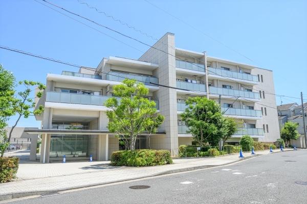 2013年2月築、総戸数139戸の大規模マンション