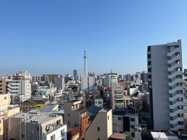 洋室（2）南側の眺望　（眺望は永続的に保証されるものではありません）