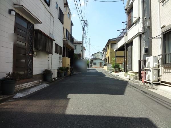 北側前面道路