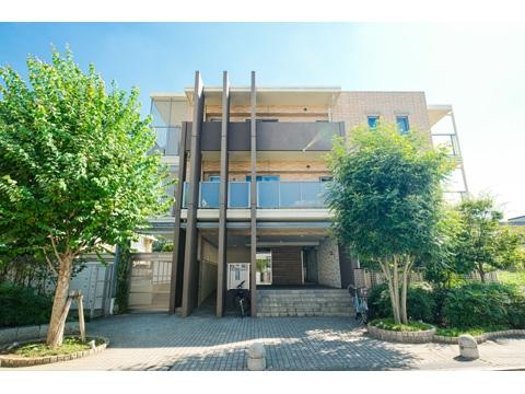 第一種低層住居専用地域に佇むレジデンス
