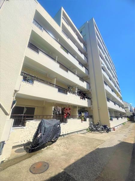 建物南側外観写真