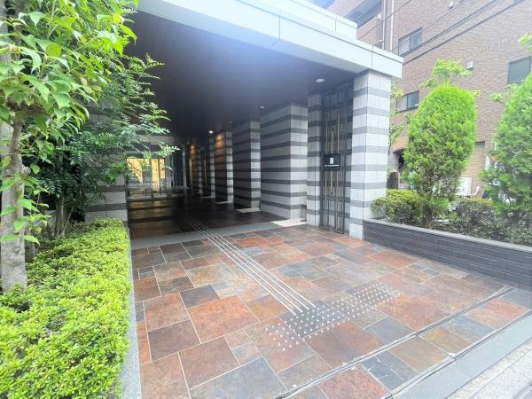 エントランスアプローチ