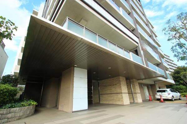 エントランス外観