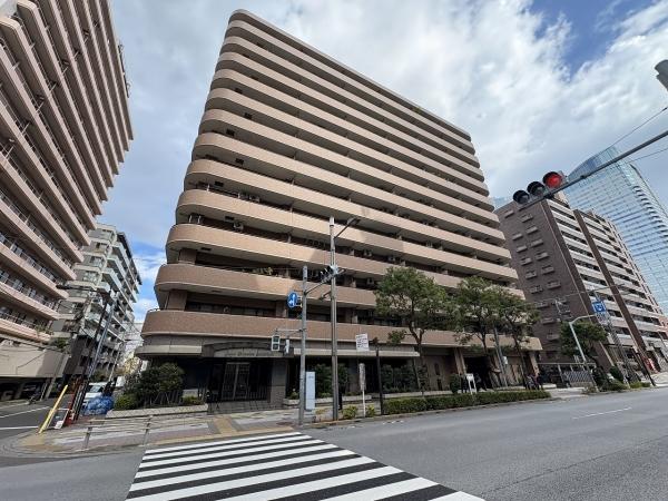 1999年1月完成物件、タイル貼りの外観