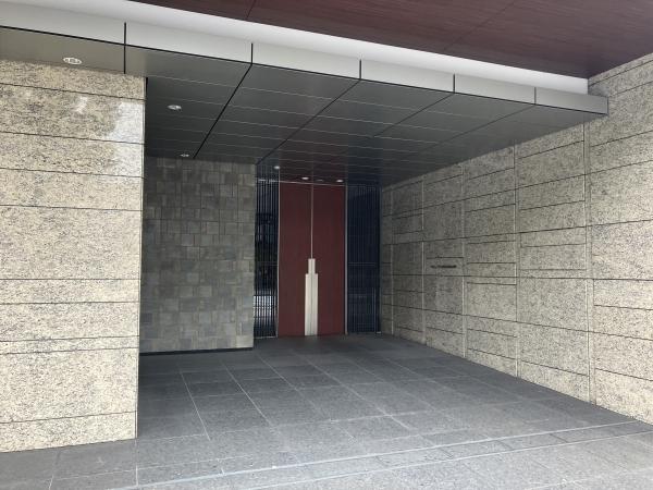 エントランス外観