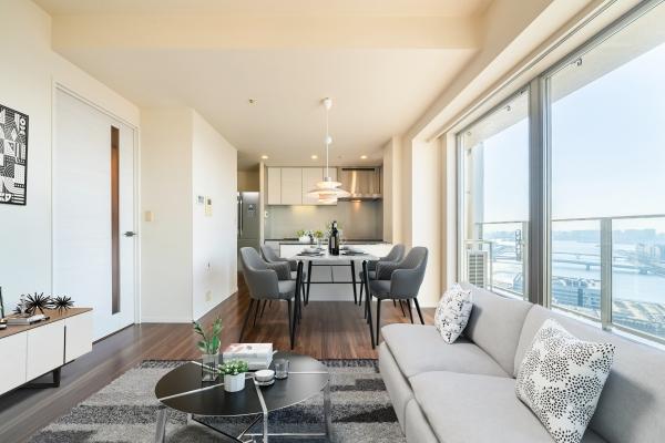 バルコニーからの眺望（夜景：眺望は永続的に保証されるものではありません）