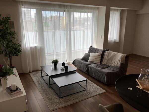 約１５．７帖のリビングダイニングキッチンになります。