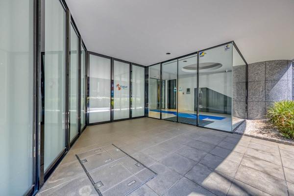 エントランス外観