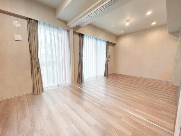 日当たり良好なリビングダイニング、洋室２　（CGで作成したリフォームイメージです）