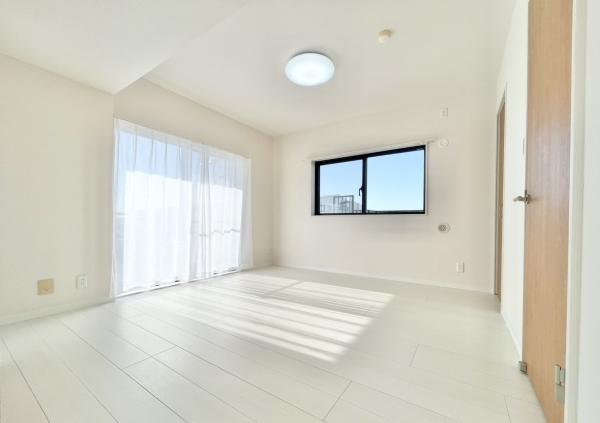 「リビングダイニング」