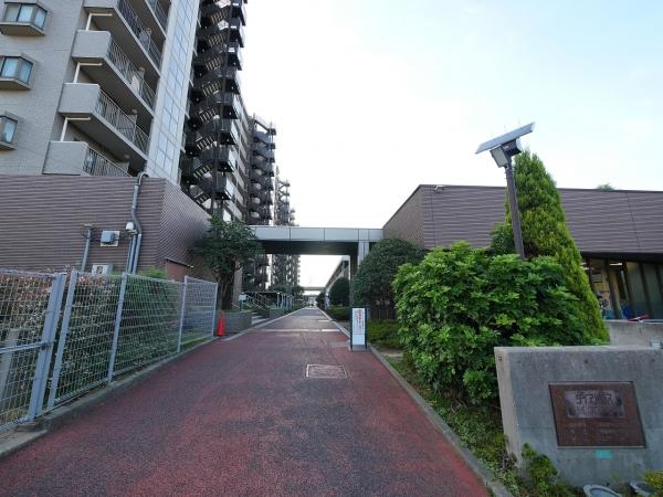 マンションエントランス