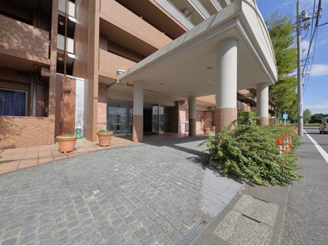 建物外観（１０階建　総戸数１９７戸）