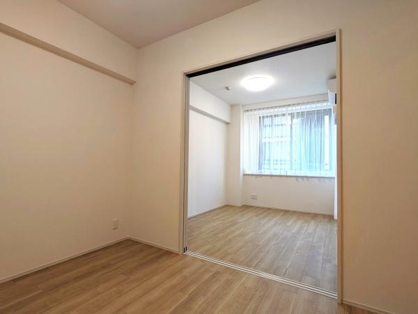 ダイニングから居室