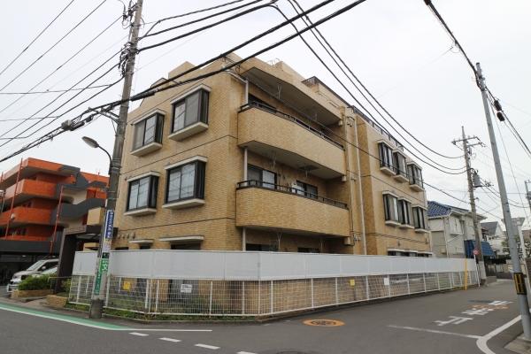 物件北東側からの外観