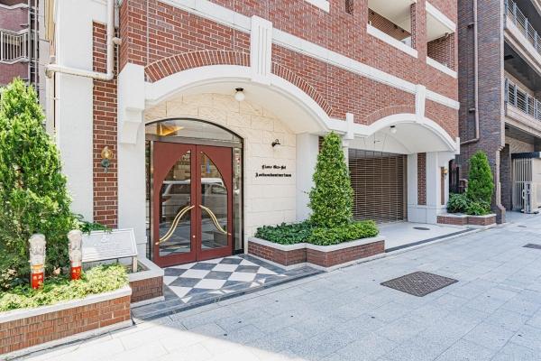 ビルトイン食器洗い乾燥機、浄水器、ディスポーザー付きキッチン