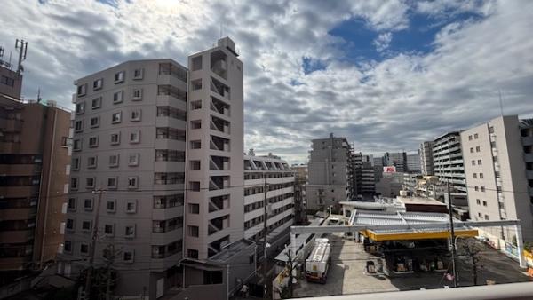 南側バルコニーから見た南側の眺望