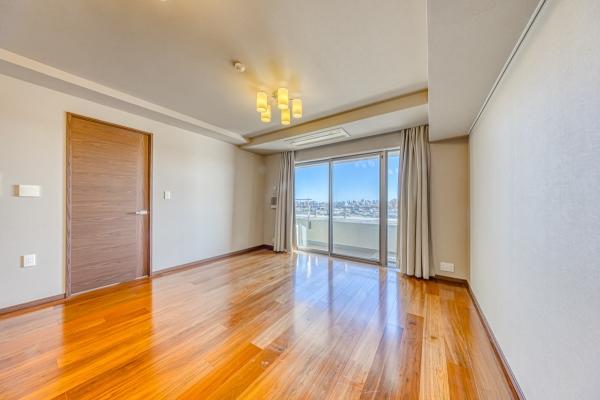 リビングダイニングキッチンは約16.6帖の空間です