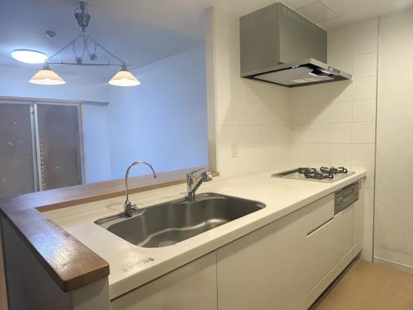 南向き約１１．３帖のリビングダイニング　ＣＧで作成したリフォームイメージです