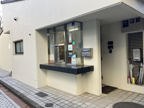 マンション出入口