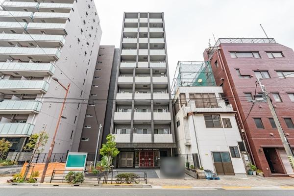 ２０１１年１月築、地上１０階建ての集合住宅になります。