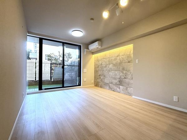 約１２．３帖の南西向きのLDK