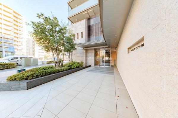 石造りの優雅なエントランス